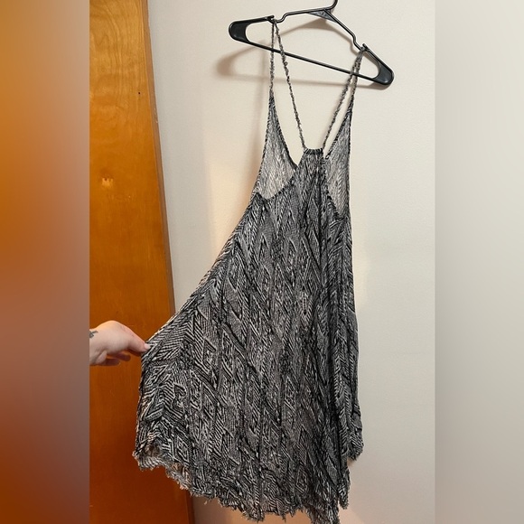Free People - Intimates - Women’s Black/White Distressed Printed Dress - Size S - Picture 4 of 6
